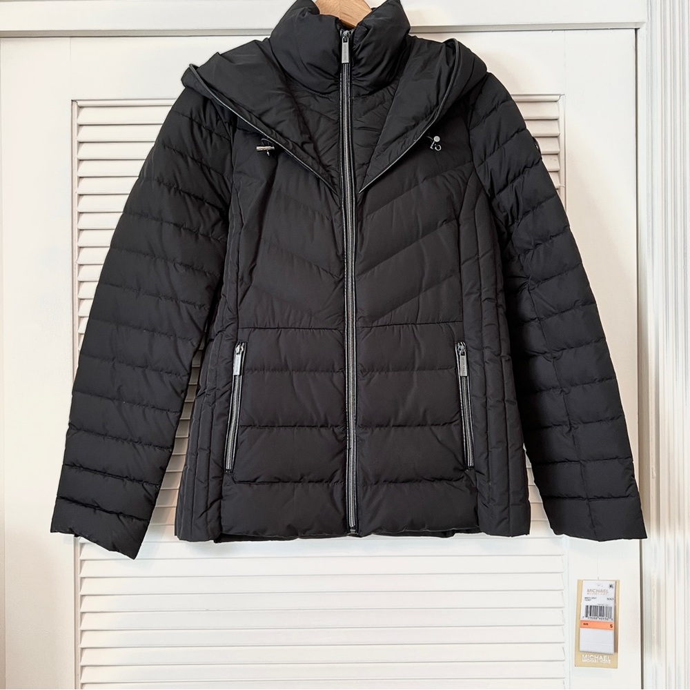 NWT Michael Kors Nylon Black Hooded Packable Down Puffer Coat Women’s Size Small